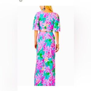 NWT Minka Maxi Skirt set multi
Tigers lair